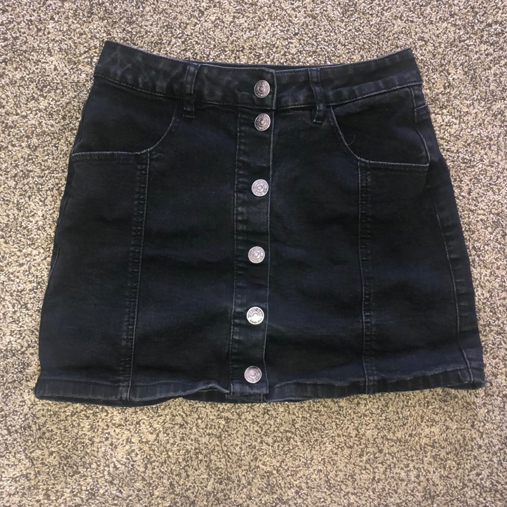 Almost Famous Black High Rise Skirt